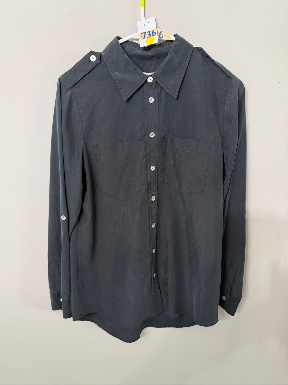 Women’s Chico’s Charcoal Gray Utility Button Down Blouse Size 0 Small